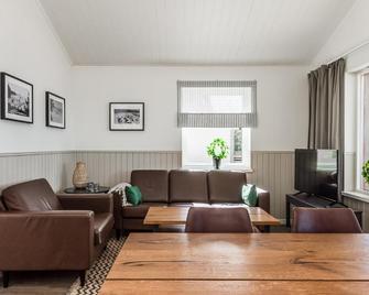 Karlstad Swecamp Bomstadbaden - Karlstad - Wohnzimmer