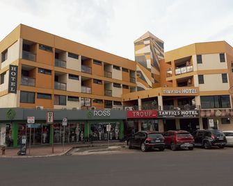 Tawfiqs Hotel - Barra do Garças - Edificio