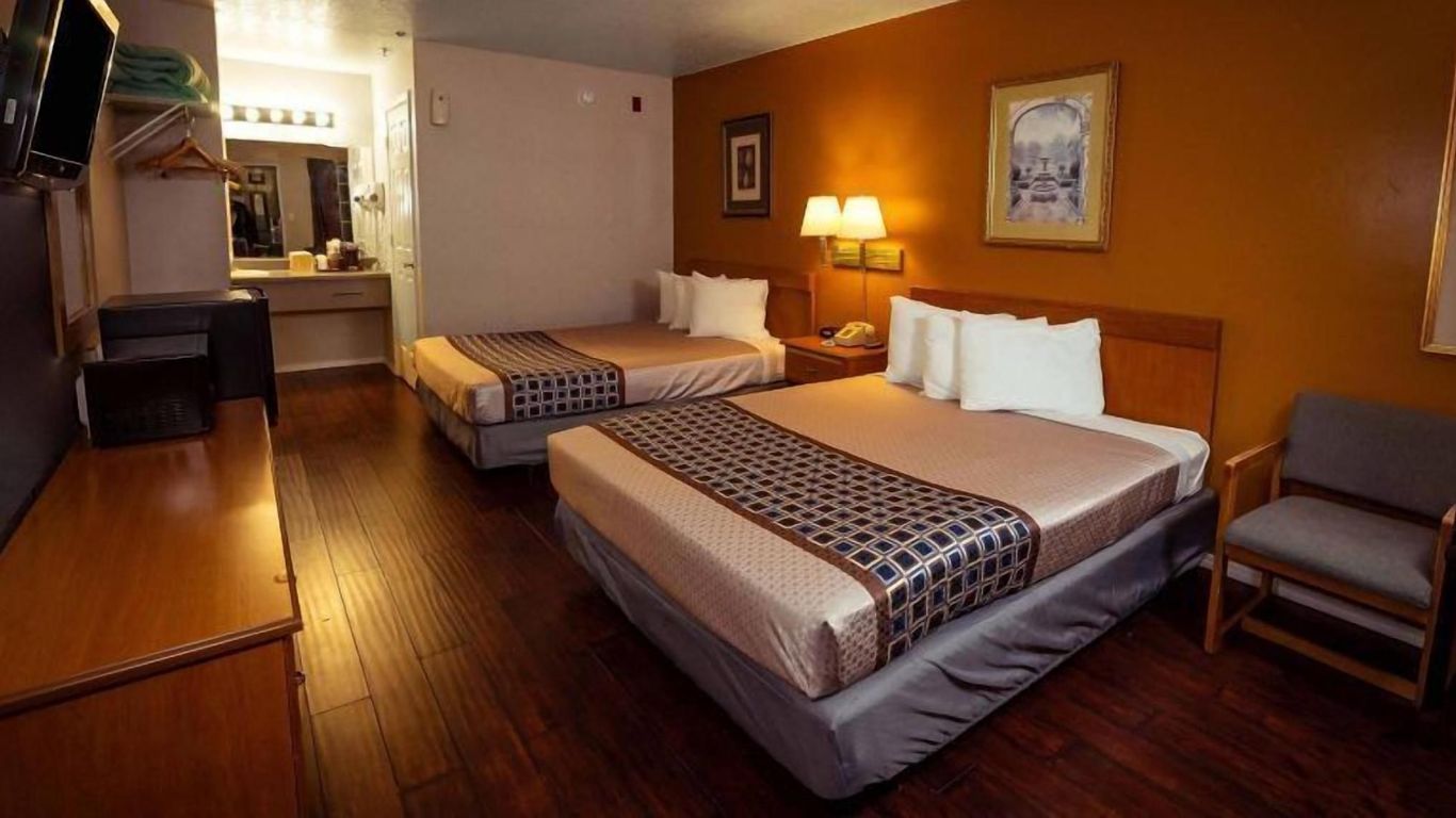 Branson King Resort and Suites