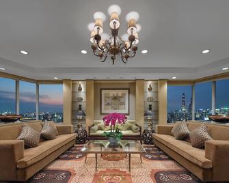 DoubleTree by Hilton Hotel Shanghai - Pudong - Shanghai - Living room