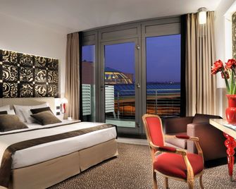 Antony Palace Hotel - Marcon - Schlafzimmer