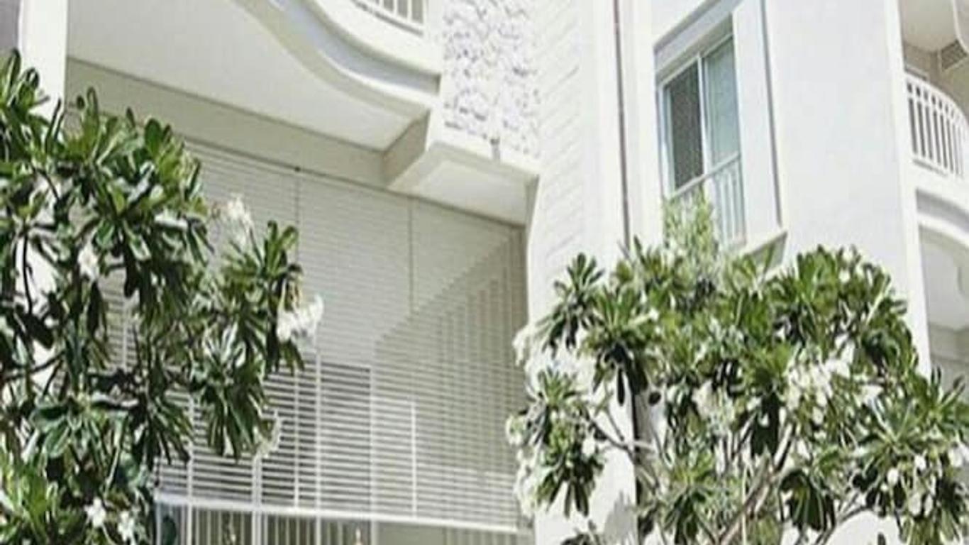 Baan Sea Talay Service Apartment