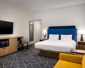 Hampton Inn & Suites Moline-Quad City Int'l Aprt - Moline - Soverom