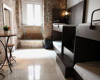 New Generation Hostel Rome Center - Roma - Yatak Odası