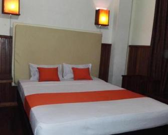 Hotel Liberty Gorontalo - Gorontalo - Chambre
