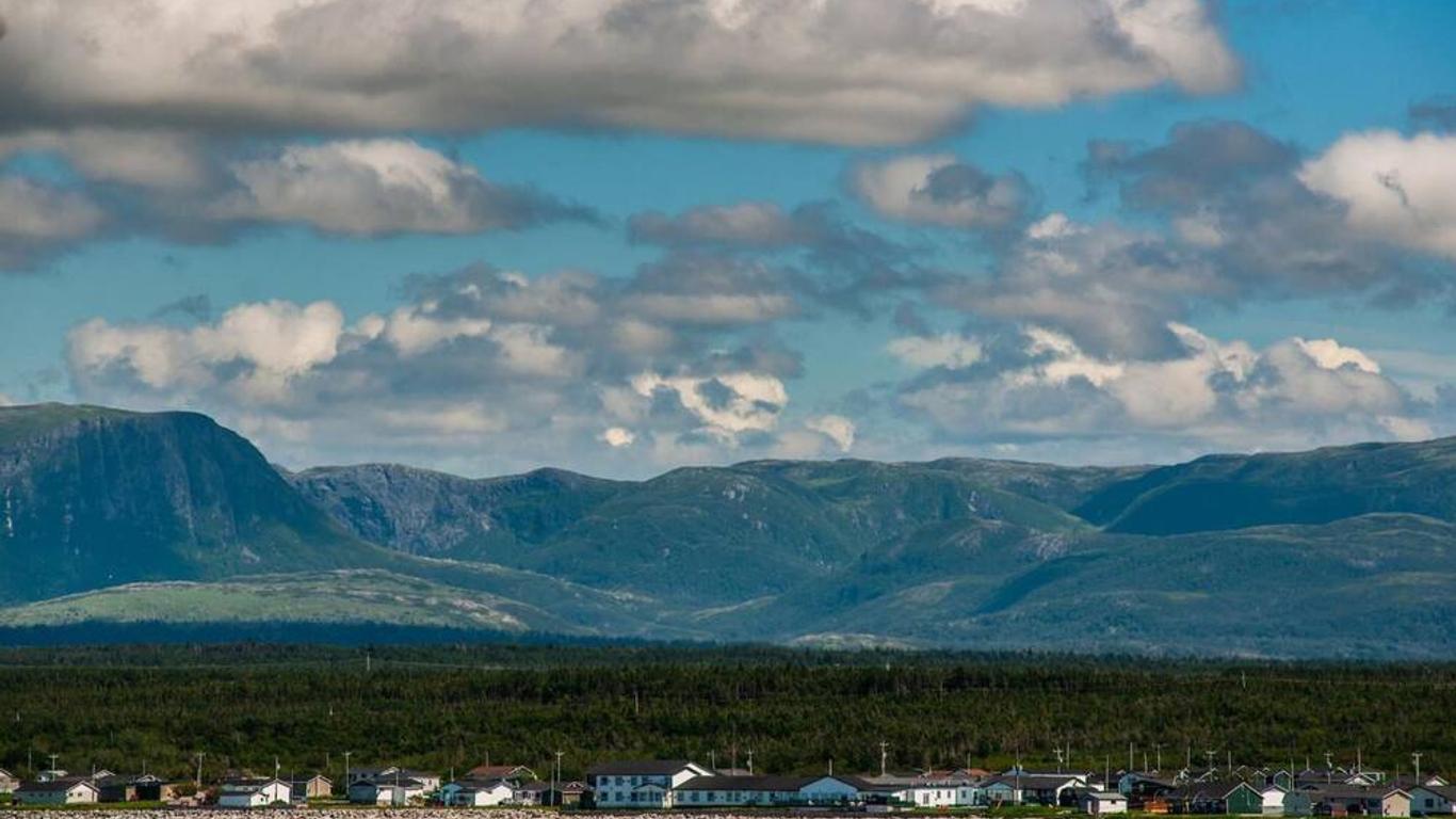Shallow Bay Motel & Cabins Conference Centre