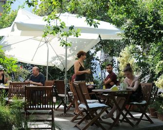 Hotel Gulec - בודרום - פטיו