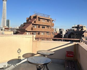 Staywork Asakusa - Tokio - Balcón
