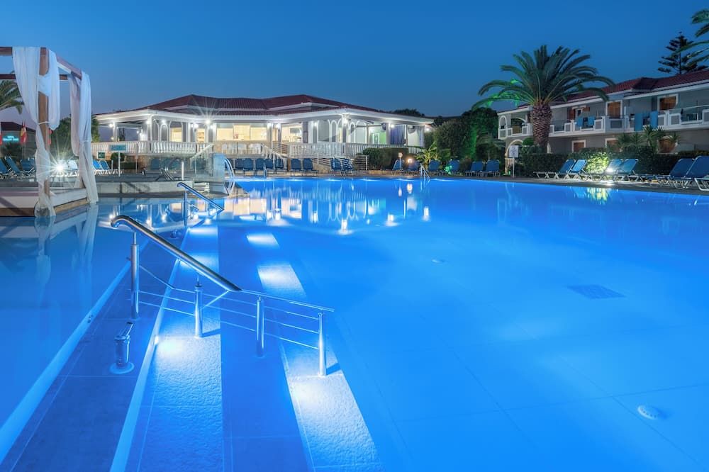 جولدن صن هوتل