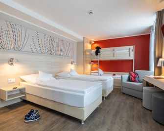 Serways Hotel Reinhardshain Nord - Grünberg - Schlafzimmer