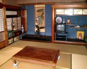Miuraya - Kami - Slaapkamer