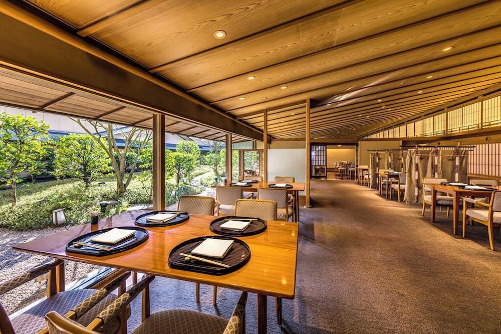 هوتل نيكو كوماموتو - كوماموتو - مطعم