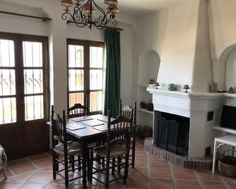 Charming idyllic house with sea views in stunning surroundings - La Herradura - Salle à manger