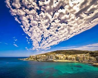 Exquisite new - Air conditioned and seafront - Żebbuġ, Gozo - Beach