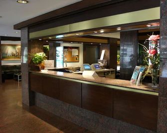 Hotel Mercure Andorra - Andorra la Vella - Front desk