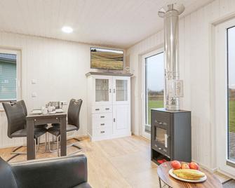 Cozy Home In Ostseeresort Olpenitz - Schönhagen - Comedor