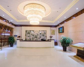 Jinliyuan Hotel - Qiannan - Front desk