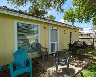 Coastal Soul - Aransas Pass - Patio