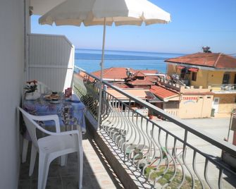 Anastasia Apartments - Leptokarya - Balkon