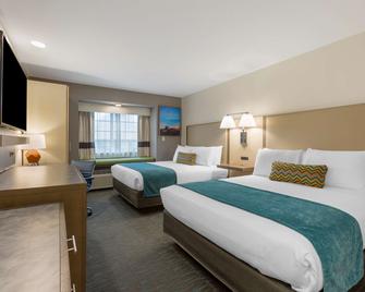 Best Western Plus Yuma Foothills Inn & Suites - Yuma - Bedroom