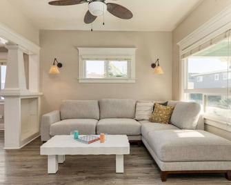 Sea Sight by AvantStay Walk to Newport Beach - Newport Beach - Stue