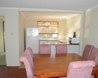 Snowgate Motel - Berridale - Cucina