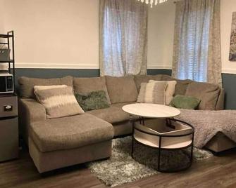 Near York expo center. It’s half a mile walk to the Carlisle ave entrance. - York