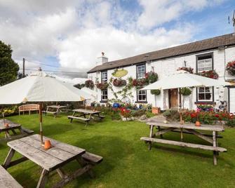 The Elephant's Nest Inn - Tavistock - Patio