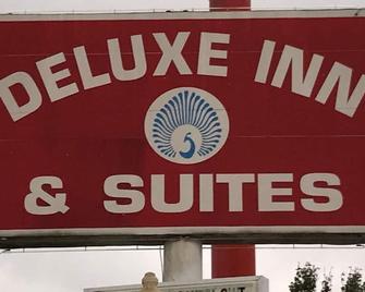 Deluxe Inn And Suites - Philadelphia