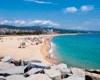 ibis Barcelona Santa Coloma - Santa Coloma de Gramenet - Beach