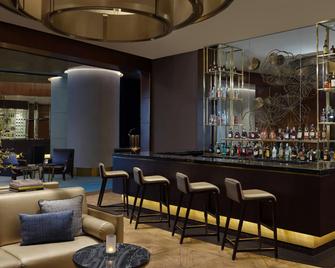 ذي ريتز كارلتون جاكارتا، باسيفيك بليس - جاكرتا - بار