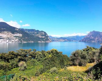 Stunning Apartment In Monte Isola - Monte Isola - Vista del exterior