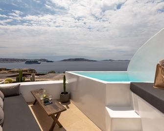 Rocabella Mykonos Hotel - Agios Stefanos - Balkon