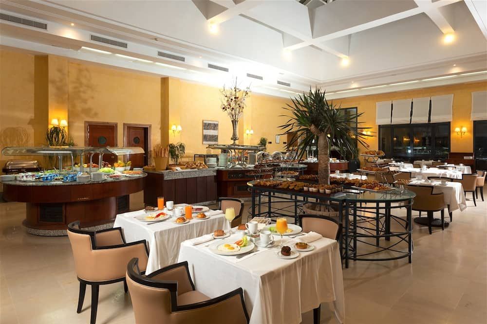 فندق لي بيرج دو لاك كونكورد تونس - تونس - مطعم
