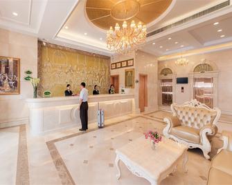 Vienna Hotel Shenzhen Baoneng City Plaza - Shenzhen - Recepción