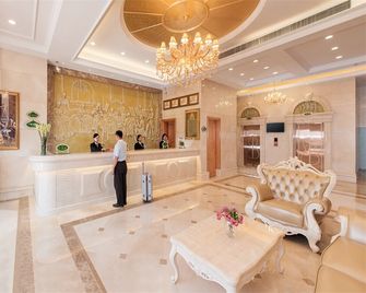 Vienna Classic Hotel Shenzhen Baoneng City Plaza - Shenzhen - Recepción