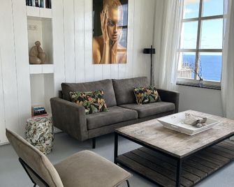 Whale Tails Boutique Hotel - Oranjestad - Sala de estar