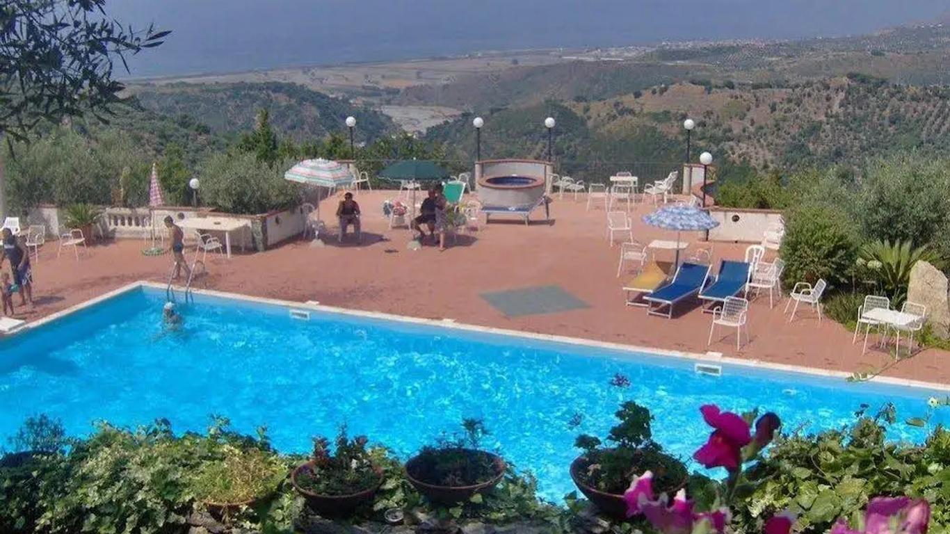 Tenuta Mauri - Agriturismo Vota