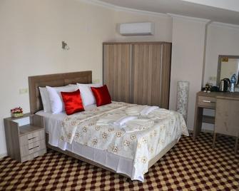 Rose Garden Boutique Hotel - Akbük - Slaapkamer
