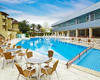 Pam Thermal Hotel Clinic & Spa - Karahayit - Pool