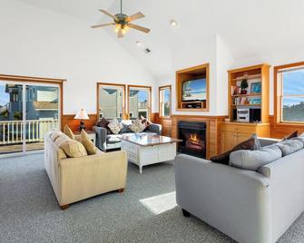 3020 Inshored 1 Min Walk to Beach - Southern Shores - Living room