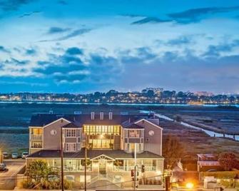 Inn at Playa del Rey - Los Angeles - Building