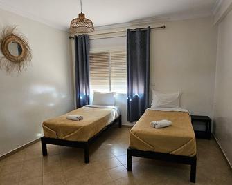Atlantica Ifri Surf Accommodation - Agadir - Habitación