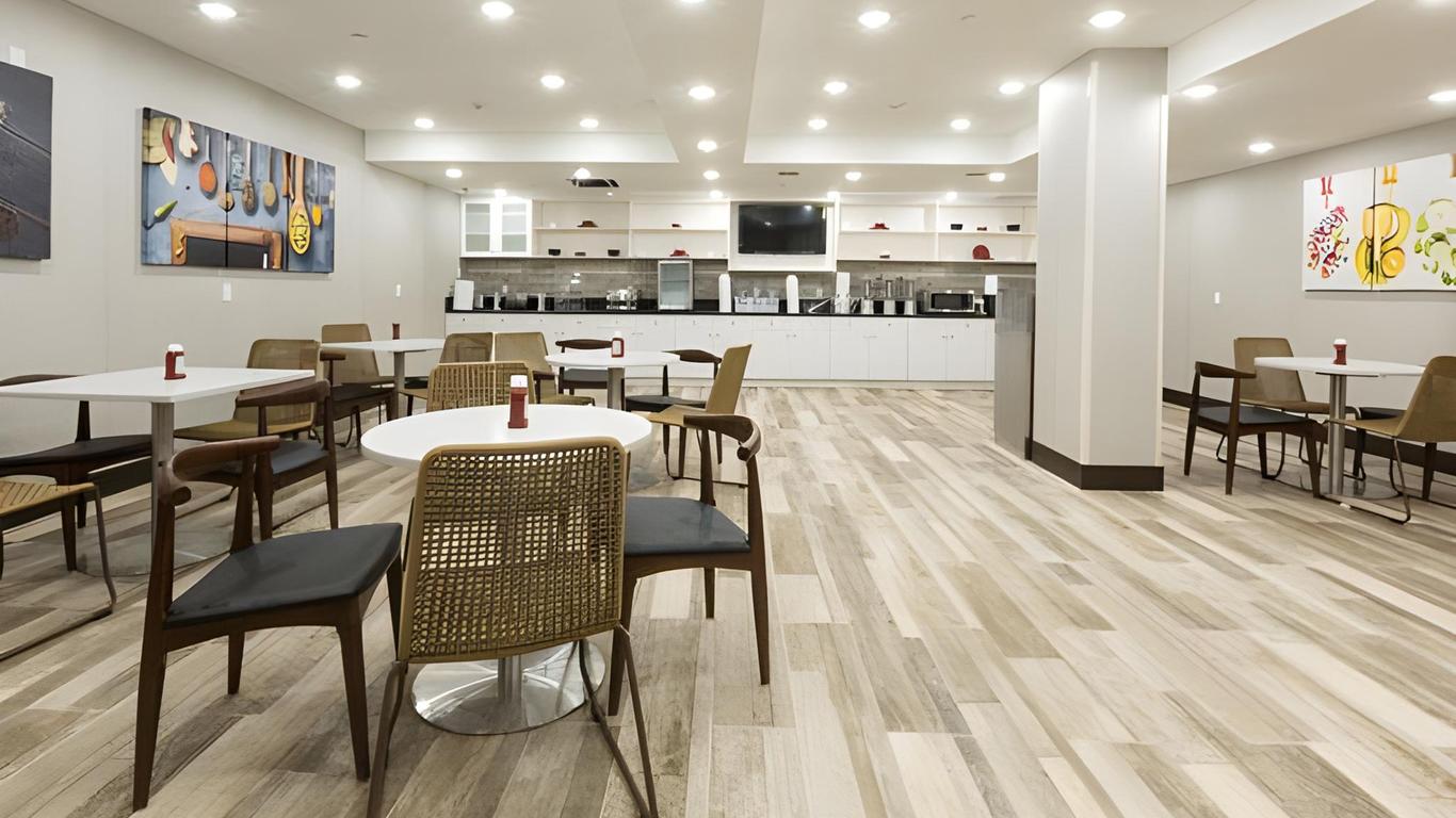 هوتل ناينتي فايف