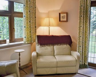 3 bedroom accommodation in Kirkby on Bain, near Woodhall Spa - Woodhall Spa - Living room