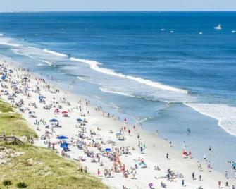 Update New Game Room, near Navy Base and Beach! - Atlantic Beach - Beach