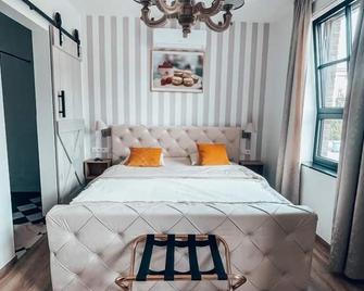 La Forteresse - Borgloon - Bedroom