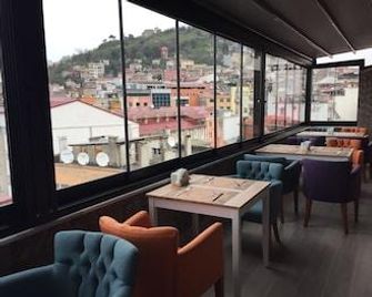 Osman Bey Otel - Giresun - Balkon