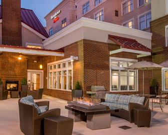 Residence Inn by Marriott Chesapeake Greenbrier - Chesapeake - Patio