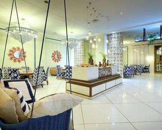 The Signature Level at Grand Palladium Imbassaí Resort & Spa - Imbassai - Lobby